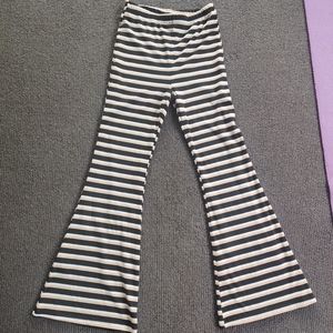 BNWT ✨FLARE PANTS
